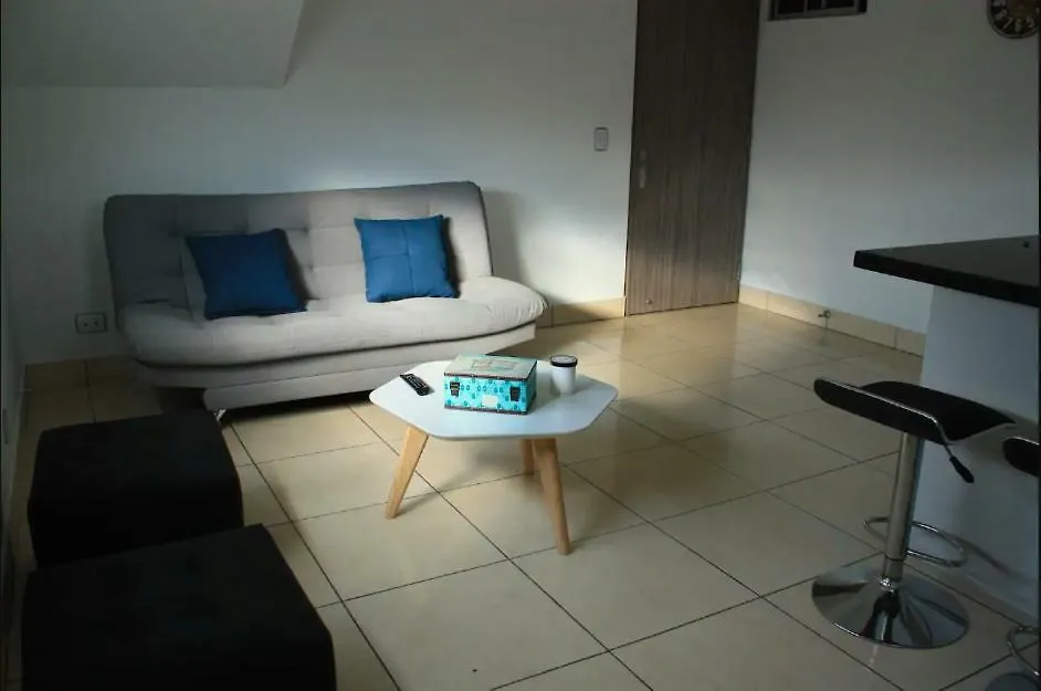 Hermoso Y Moderno Apartamento En Medellín